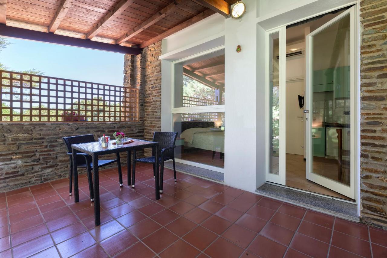 Residence Le Vele Stintino Bagian luar foto