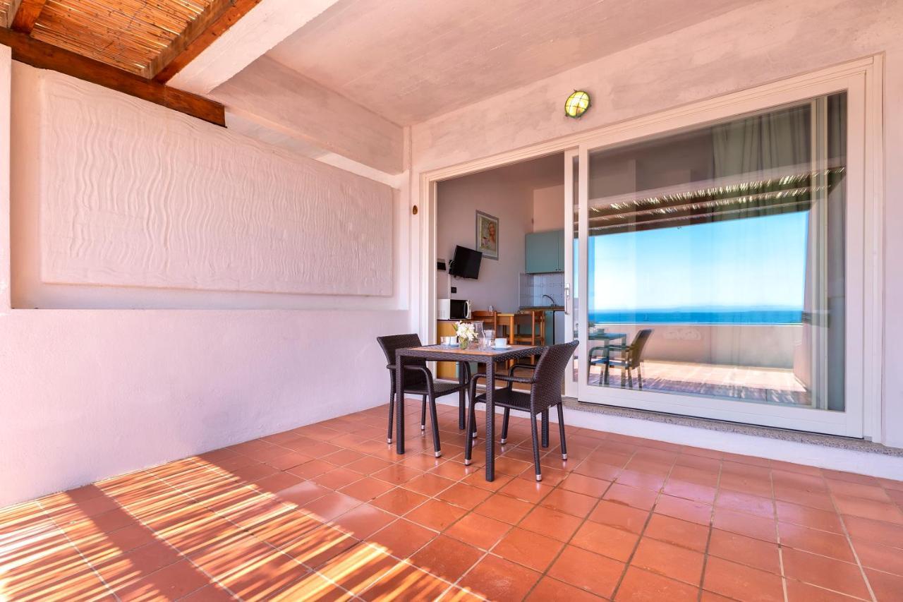 Residence Le Vele Stintino Bagian luar foto