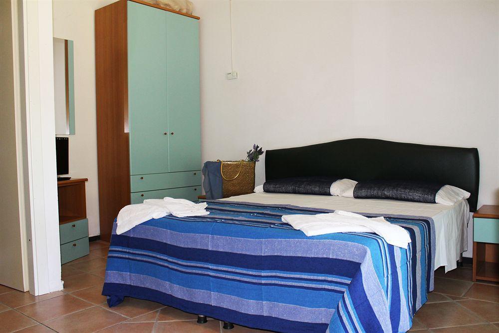Residence Le Vele Stintino Bagian luar foto