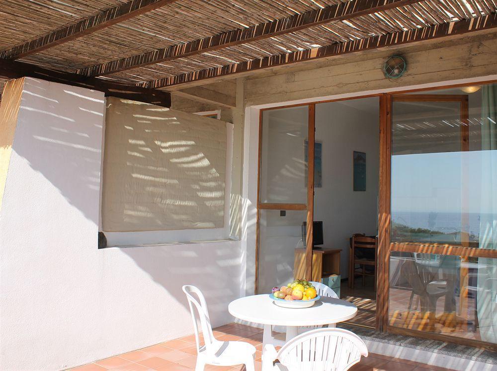 Residence Le Vele Stintino Bagian luar foto